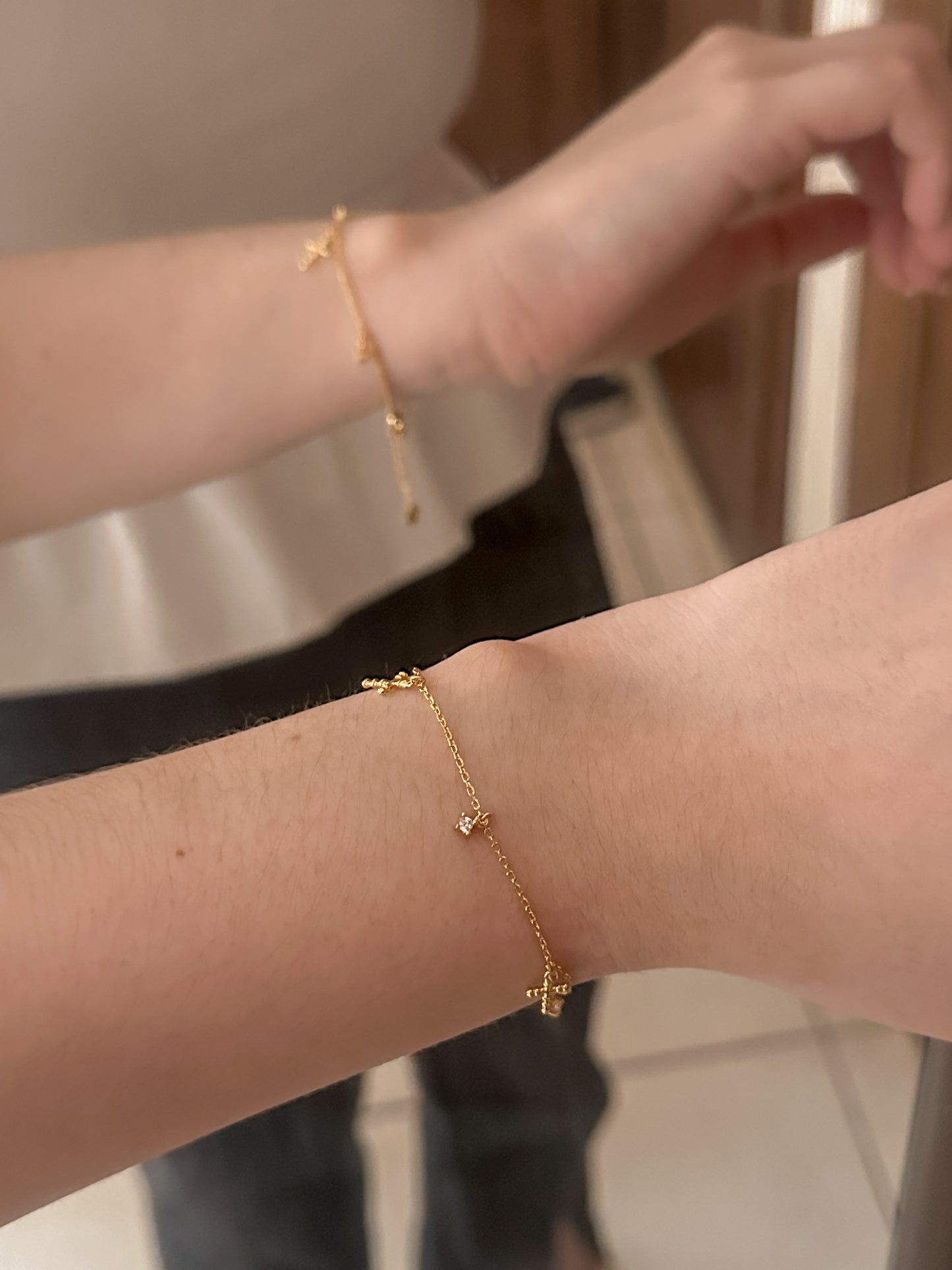 Crystal crossline bracelet