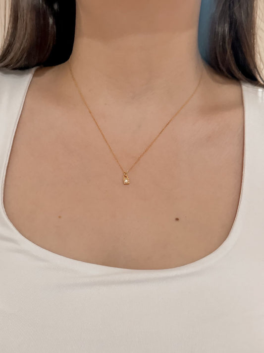 Locket dainty necklace