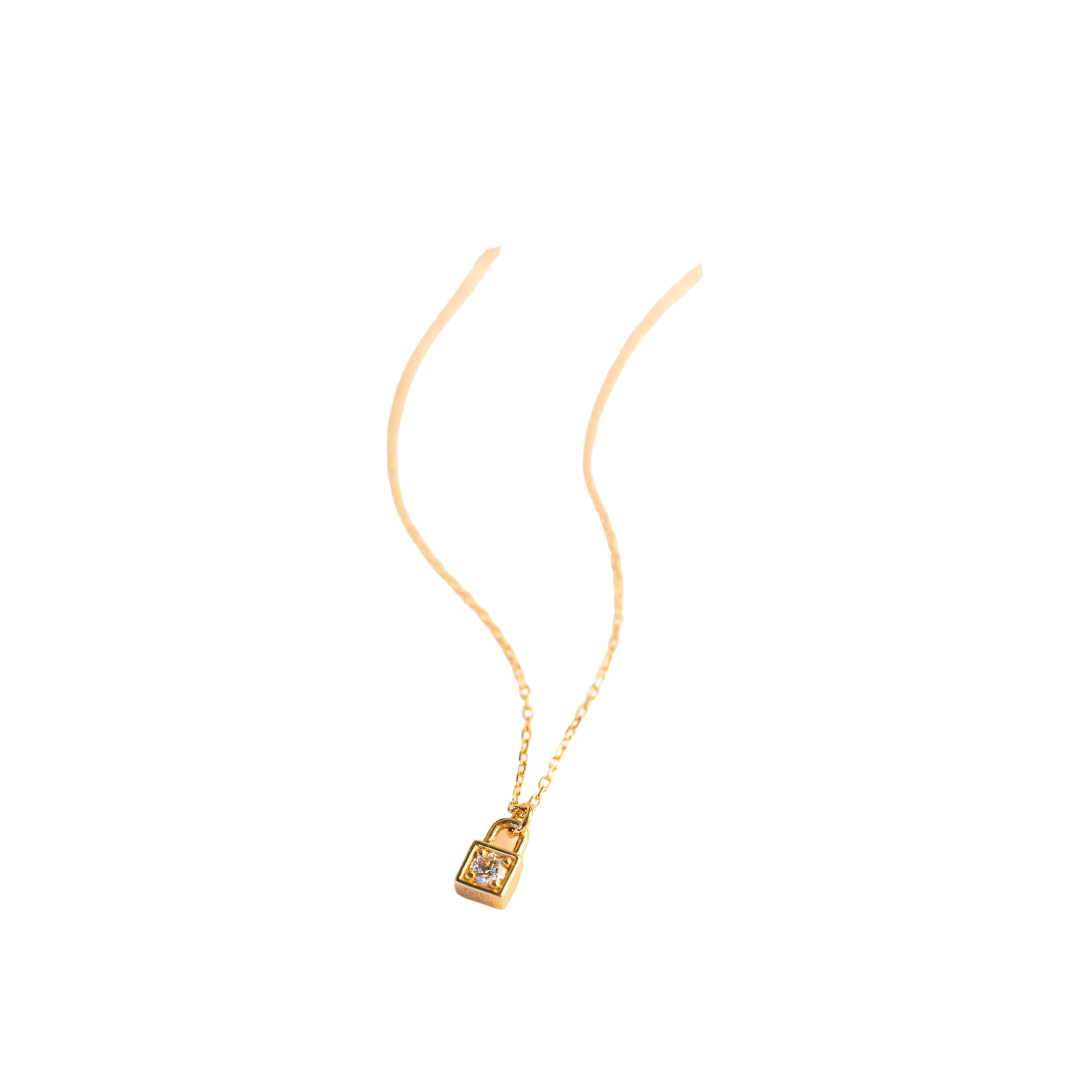 Locket dainty necklace