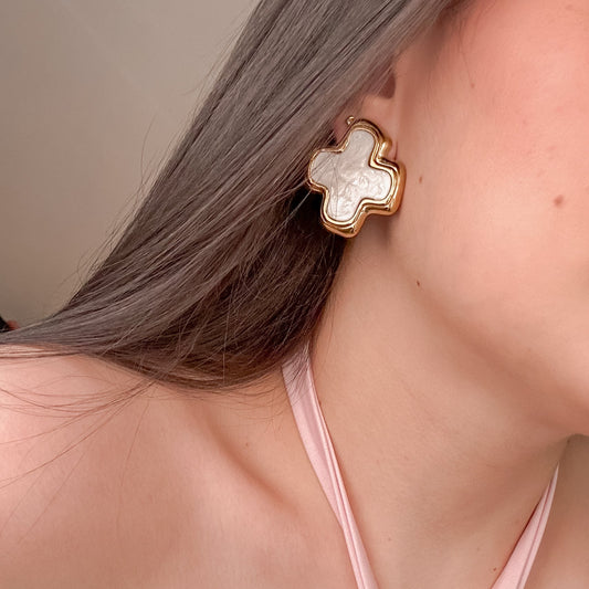 Cross studs